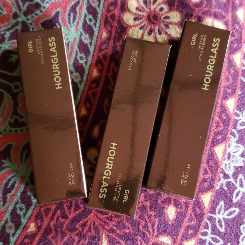 Hourglass "girl" lipstick bundle